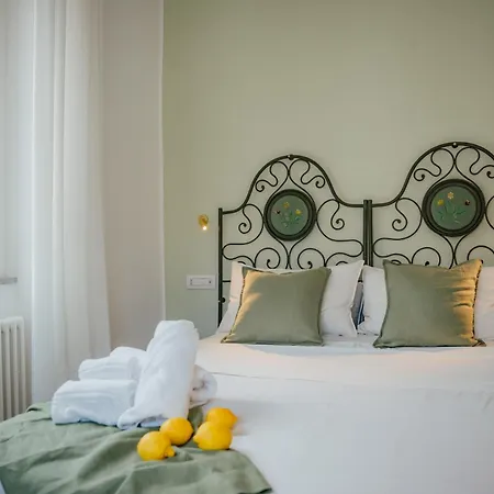 Il Tulipano Boutique טאורמינה